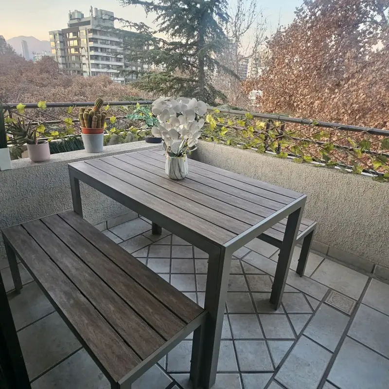 Conjunto de comedor exterior de madera y metal - 1