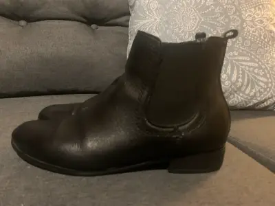 Botines de cuero negro para mujer - miniatura 2