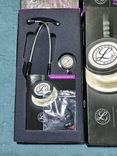 Estetoscopio Littmann Classic III nuevo - miniatura 2