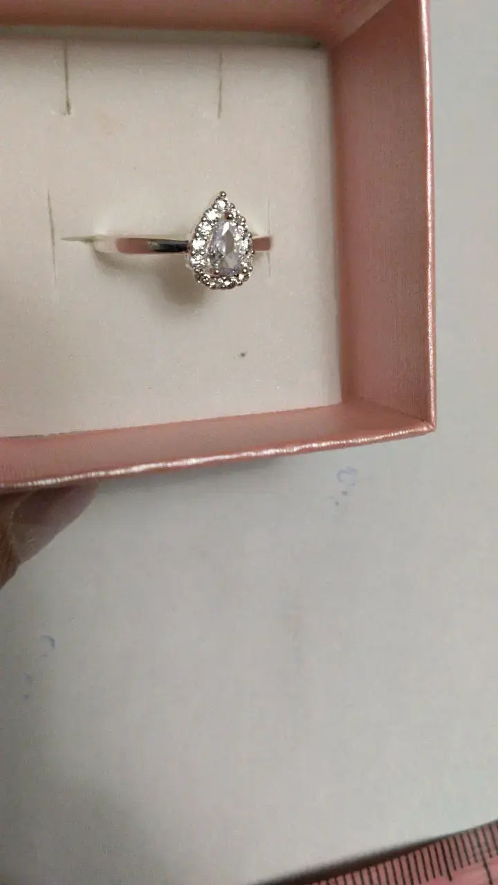 Anillo de compromiso con diamante en lágrima - 2