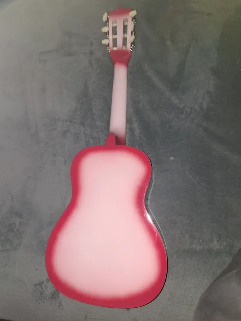 Guitarra acústica rosa - 2