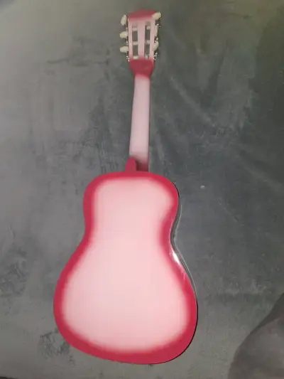 Guitarra acústica rosa - miniatura 2