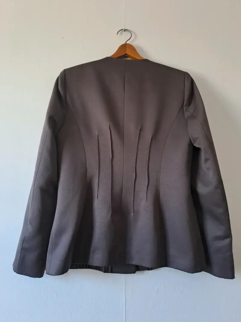Blazer café, marca Disvest alta costura nacional. - 3