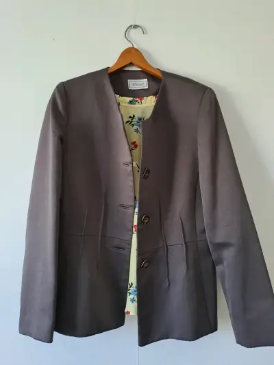 Blazer café, marca Disvest alta costura nacional. - miniatura 6