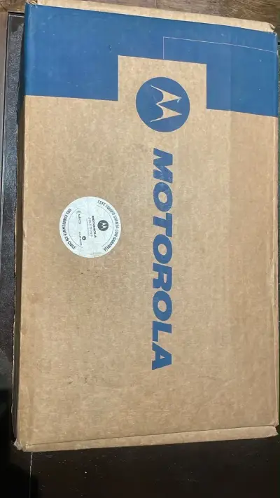 Radio motorola original modelo DGM 8500E - miniatura 1