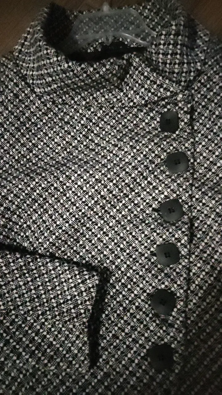 Chaqueta de lana a cuadros elegante - 2