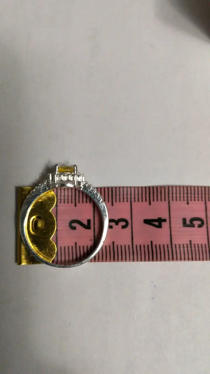 Anillo de plata con piedra amarilla y circonitas - 3