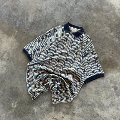 Polera vintage Arizona con diseño étnico - miniatura 2
