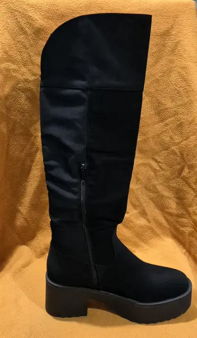 Botas negras de caña alta con plataforma - miniatura 1