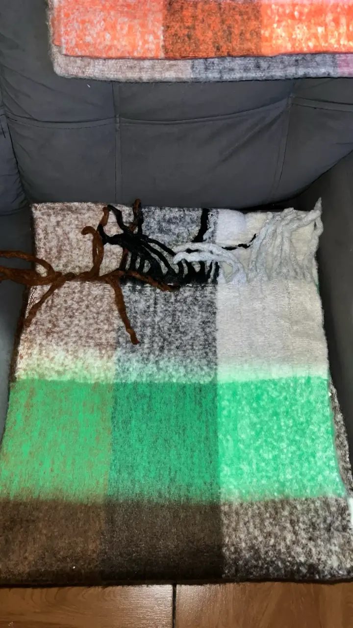 Bufanda multicolor con flecos - 1