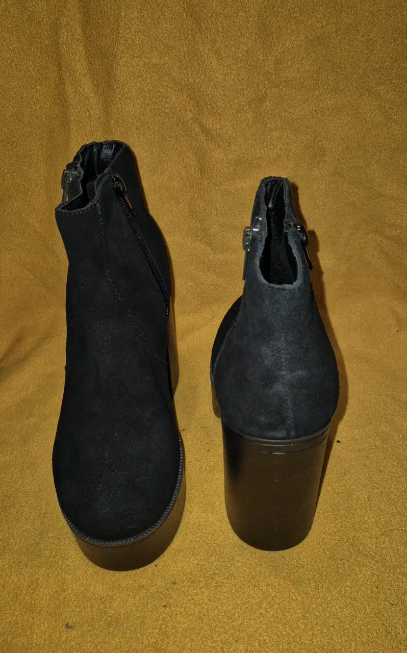 Botines negros de tacón alto con cierre lateral - 3