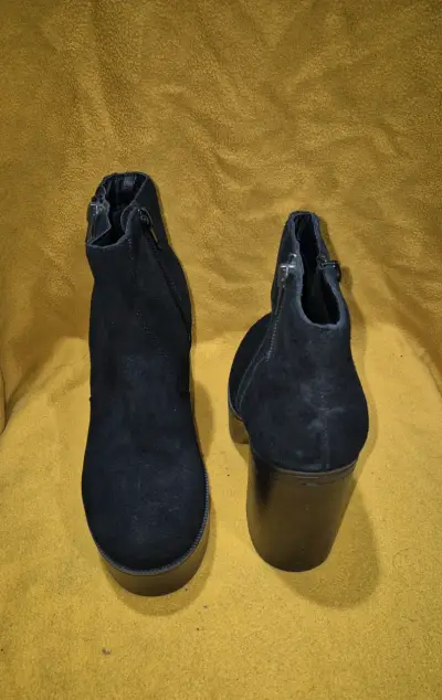 Botines negros de tacón alto con cierre lateral - miniatura 4