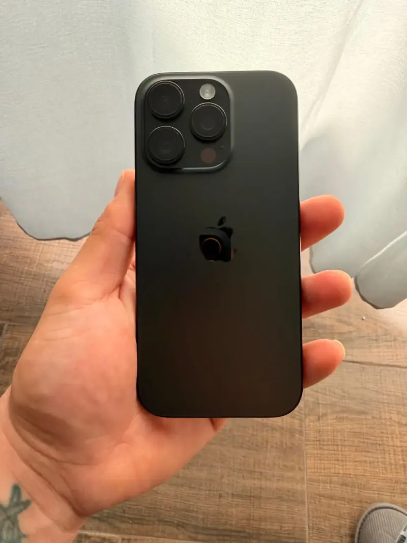 iPhone 16 pro 256 Gb - 2