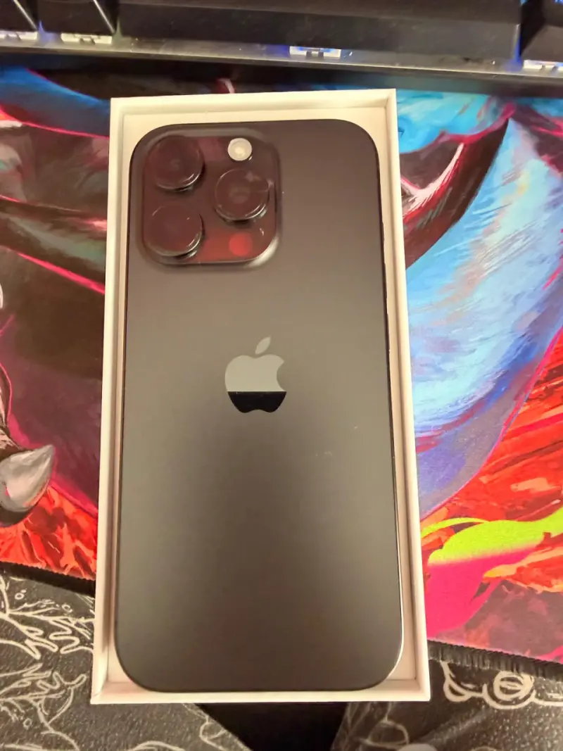 iPhone 16 pro 256 Gb - 4