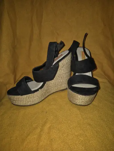Sandalias negras de plataforma con cuña de yute - miniatura 1