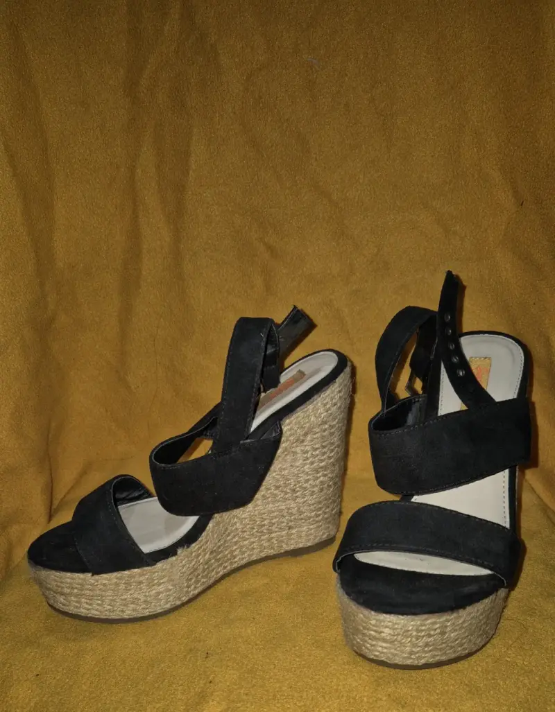 Sandalias negras de plataforma con cuña de yute - 3
