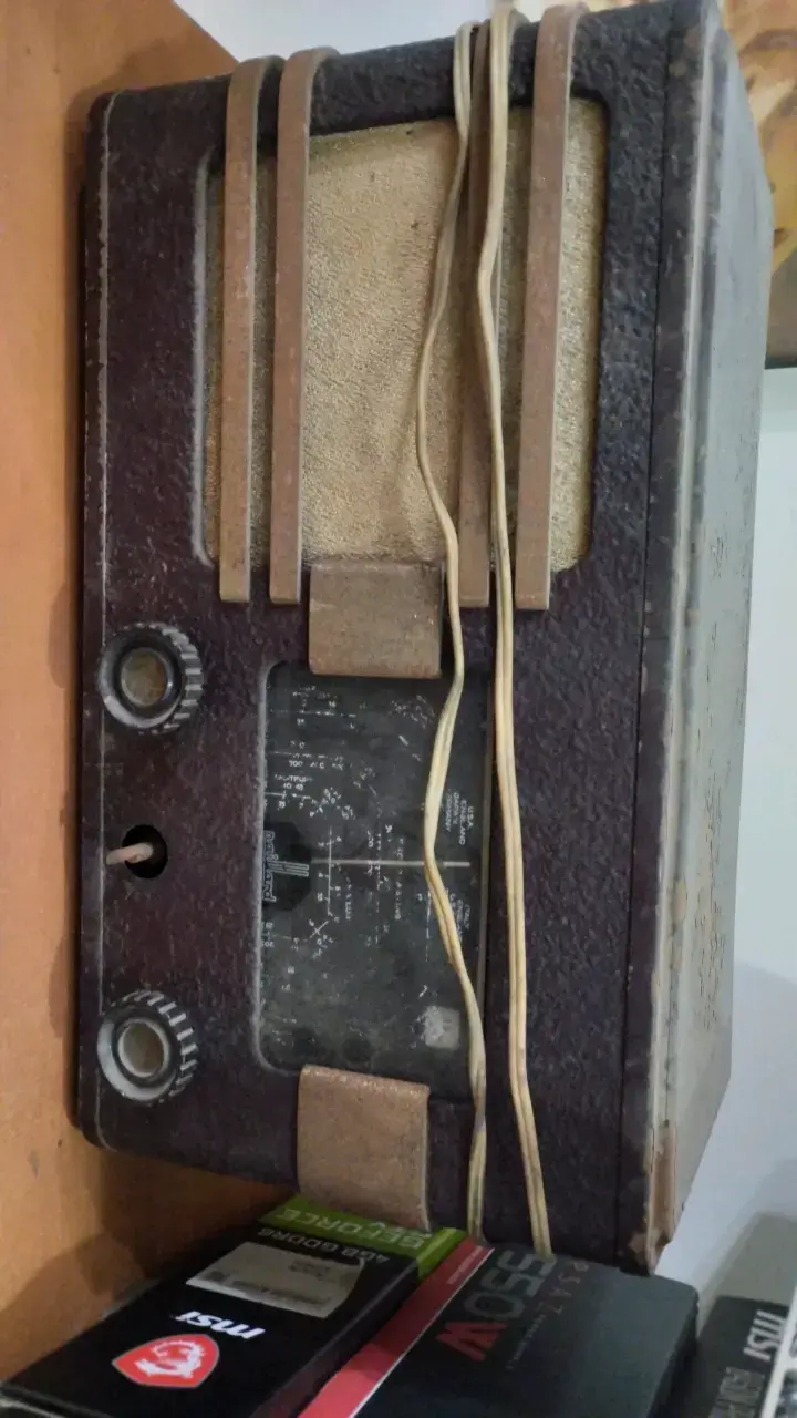 Radio antigua de colección vintage