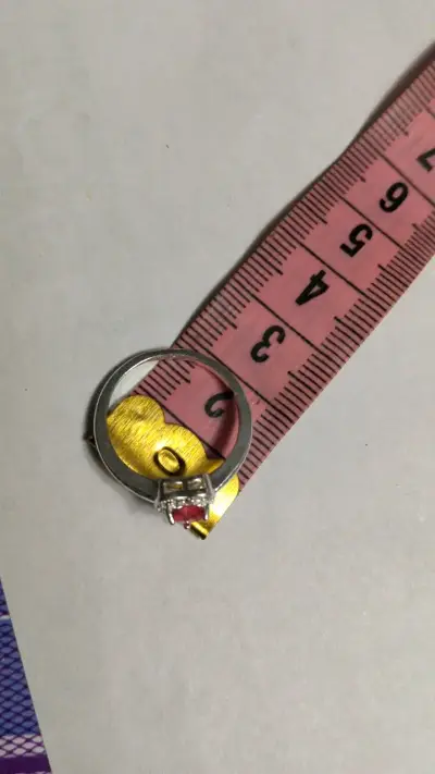Anillo de plata con corazón rojo - miniatura 3