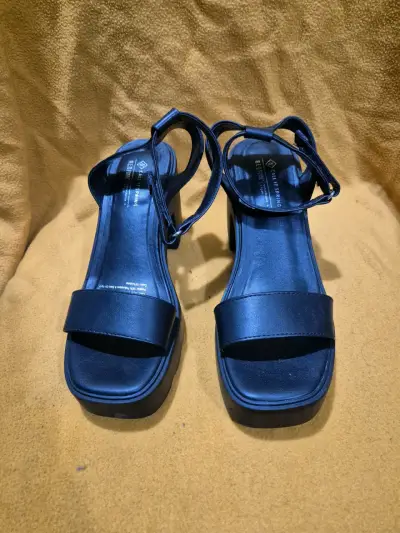 Sandalias negras de tacón Call It Spring - miniatura 1