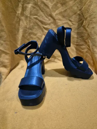 Sandalias negras de tacón Call It Spring - miniatura 2