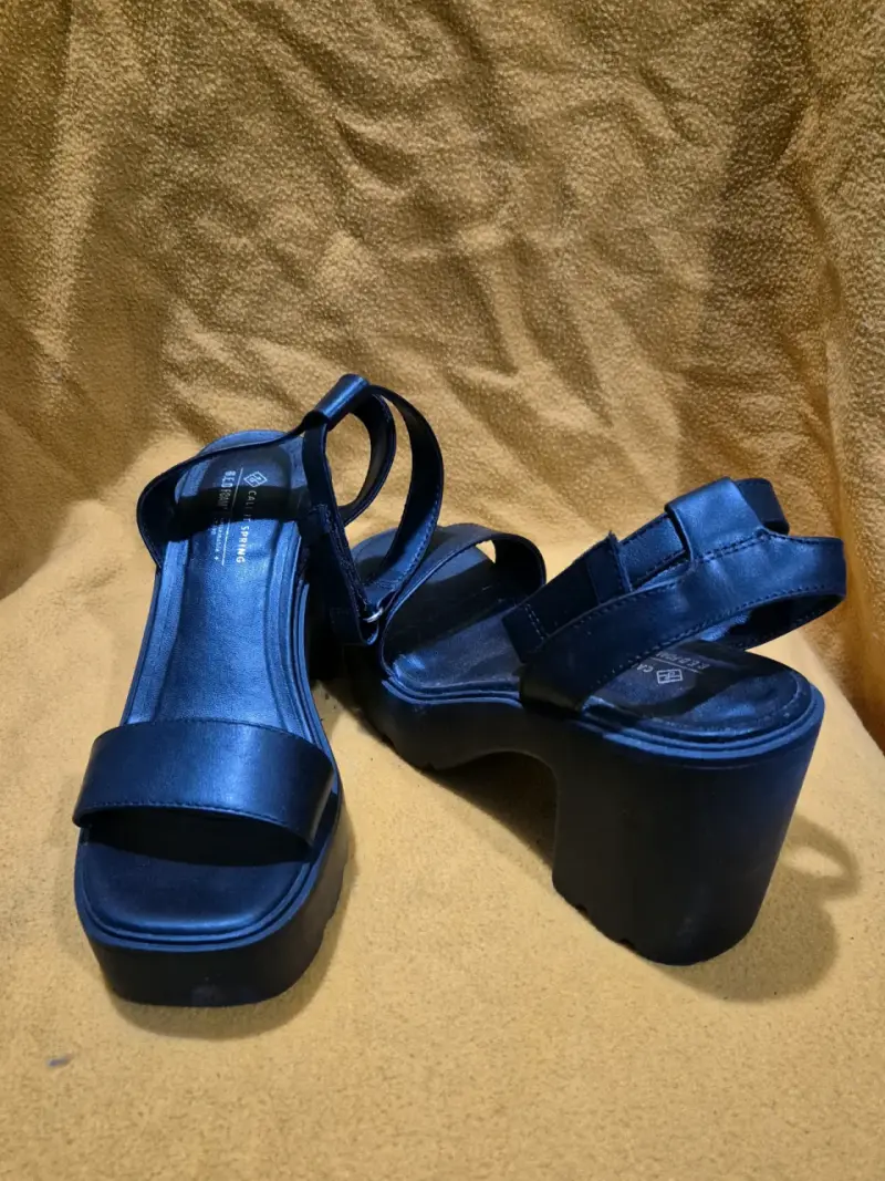 Sandalias negras de tacón Call It Spring - 4