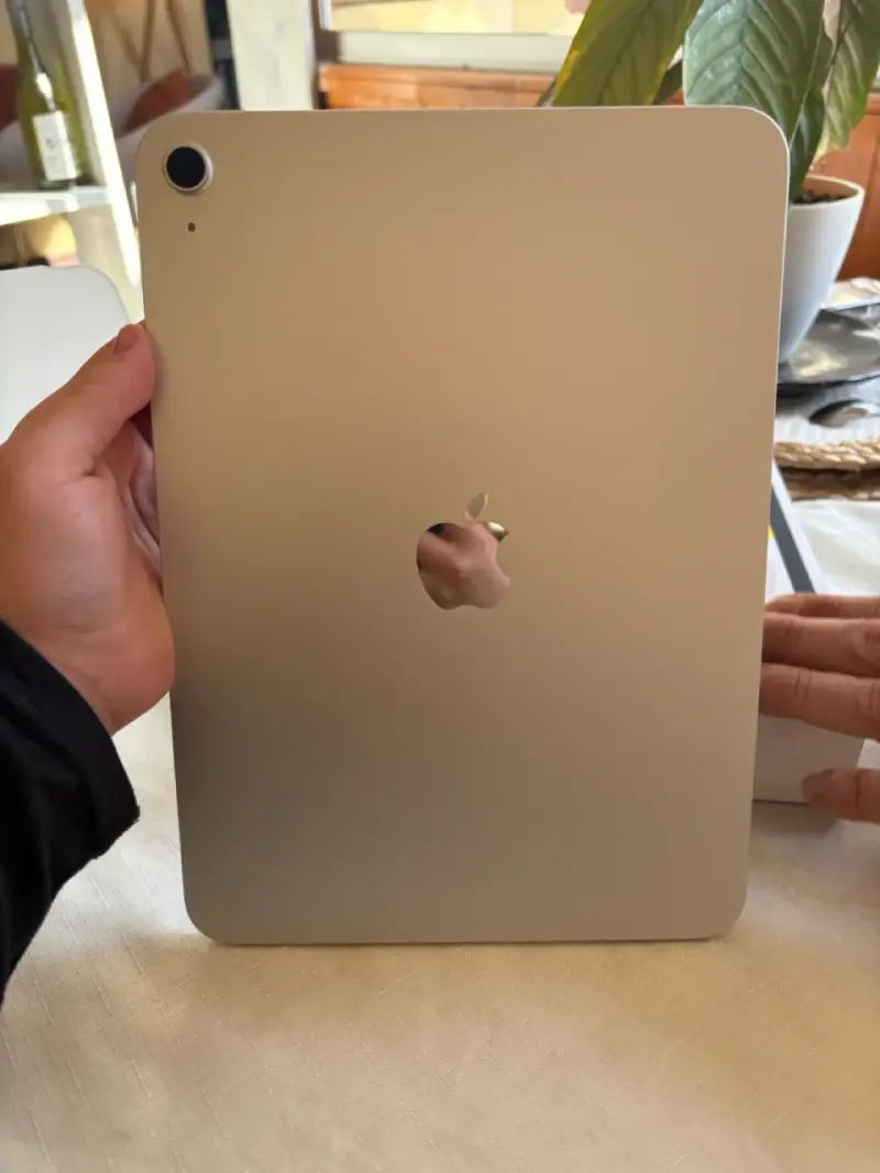 iPad con caja original en buen estado - 2