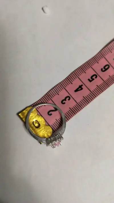 Anillo de plata con piedra rosa y circonitas - miniatura 3