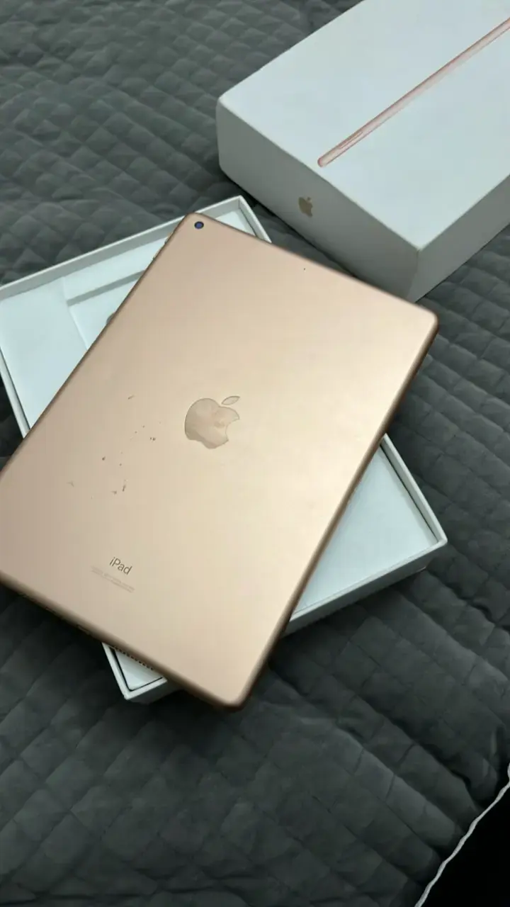 iPad Apple con caja original - 2