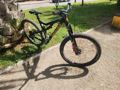 Bicicleta de montaña Santa Cruz negra - miniatura 2