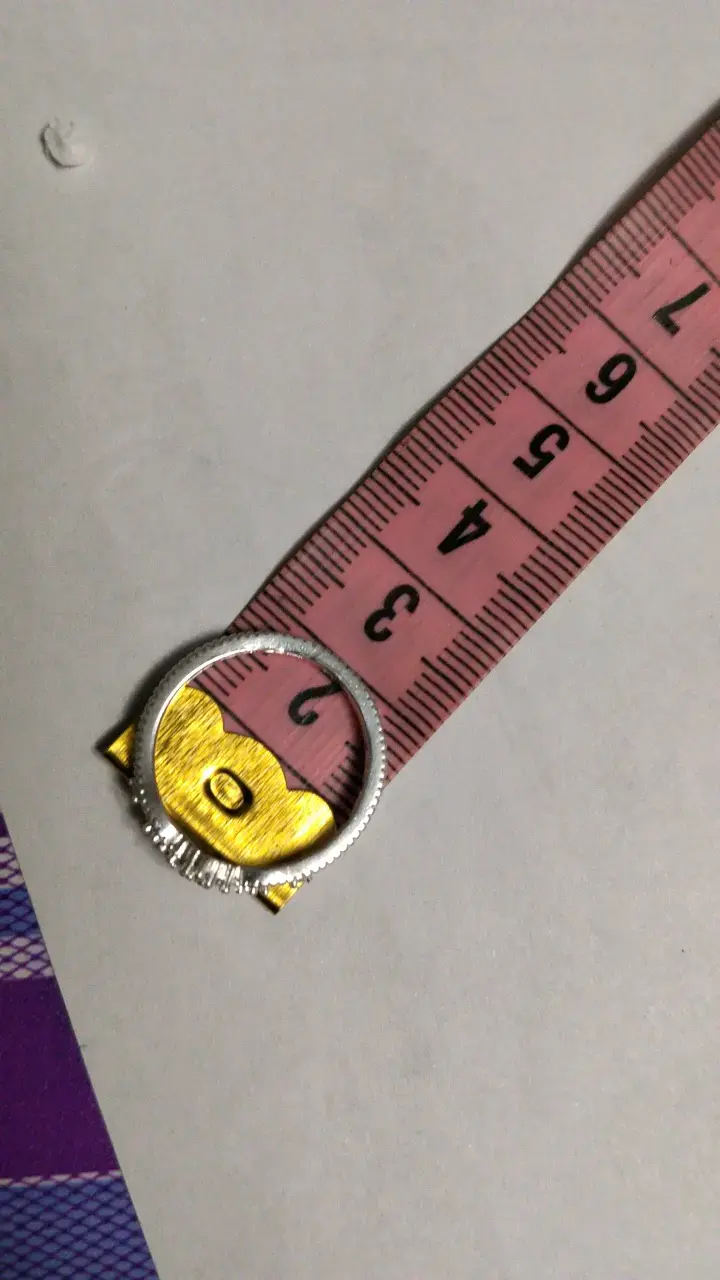 Anillo de plata con diseño de diamantes - 3