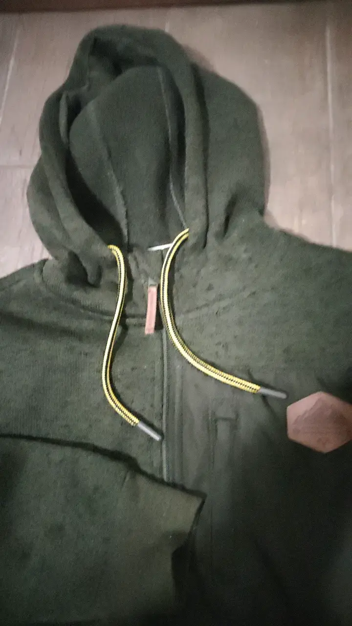 Polerón verde con capucha para hombre - 2