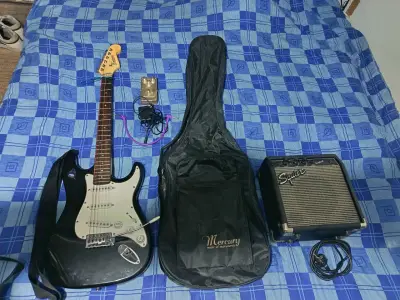 guitarra eléctrica mercury con amplificador squier - miniatura 4