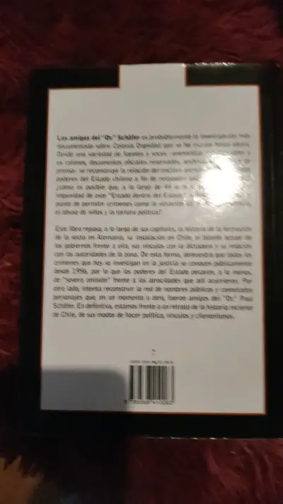 Libro 'Los Amigos del Dr. Schäfer' de Claudio R. Salinas - miniatura 2