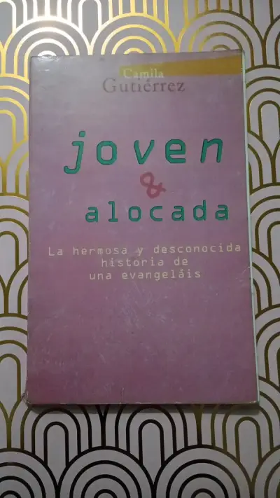 Libro 'Joven y Alocada' de Camila Gutiérrez - miniatura 1