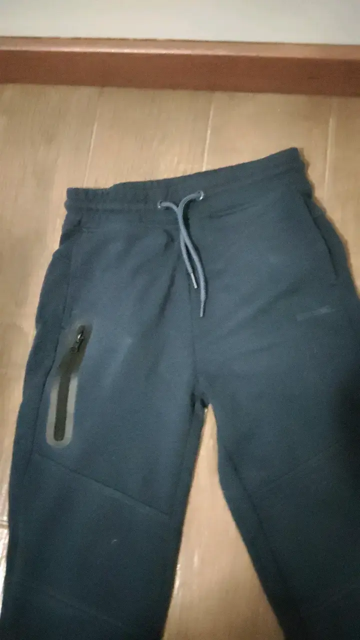 Pantalones deportivos azul oscuro con bolsillo - 2