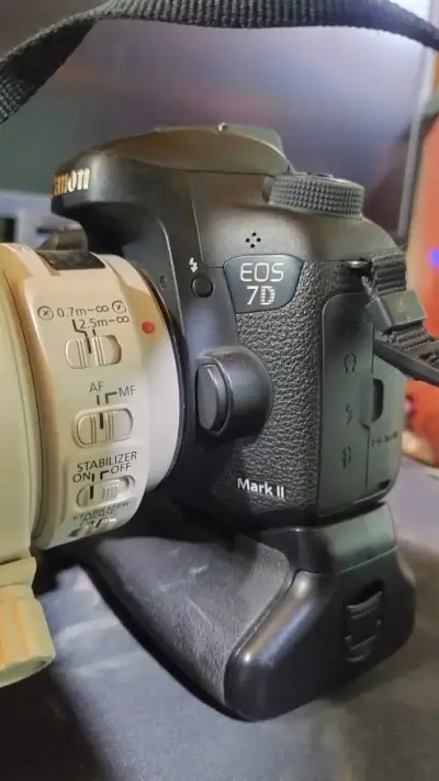 Cámara Canon EOS 7D Mark II con lentes - miniatura 5