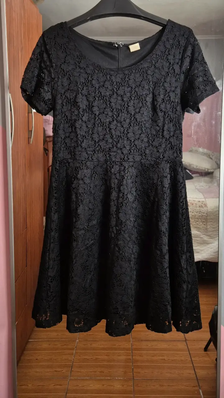 Vestido de encaje negro elegante - 2