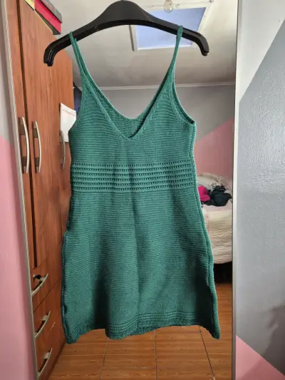 Vestido tejido verde con botones - miniatura 2