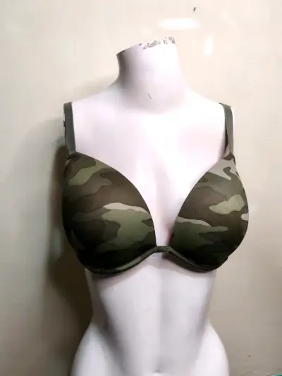 Sostén camuflado verde estilo militar - miniatura 1