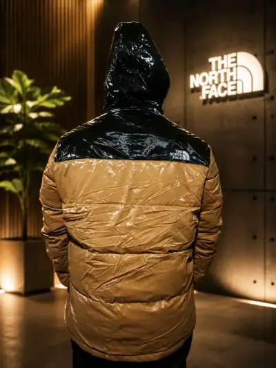 Chaqueta The North Face azul y negra ( IMITACIÓN) - miniatura 5