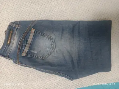 Jeans azul desgastado para mujer - miniatura 3