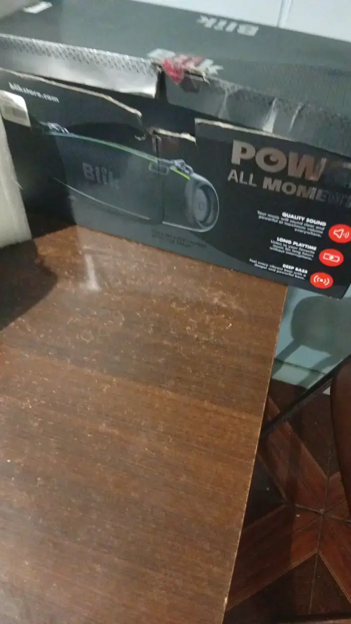 Parlante portátil Bluetooth negro - 2
