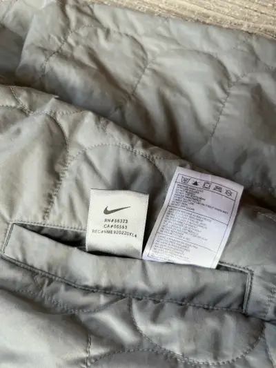 Chaqueta Nike Reversible - Rojo/Gris (MUJER) - miniatura 6