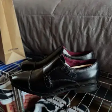 Zapatos Aldo formales negros de cuero con hebilla - miniatura 2