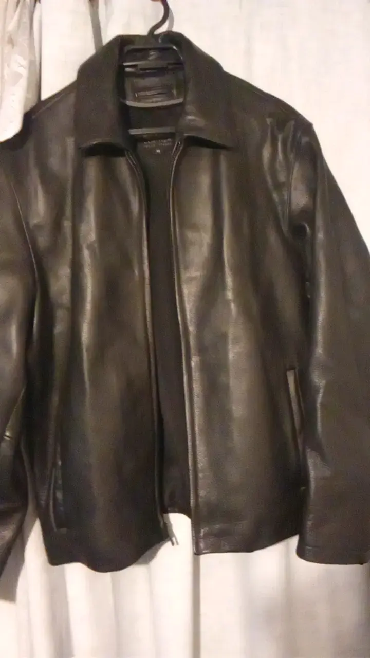 Chaqueta de cuero negra para hombre