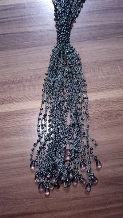 Collar largo de cadenas de hilo con cuencas - miniatura 4