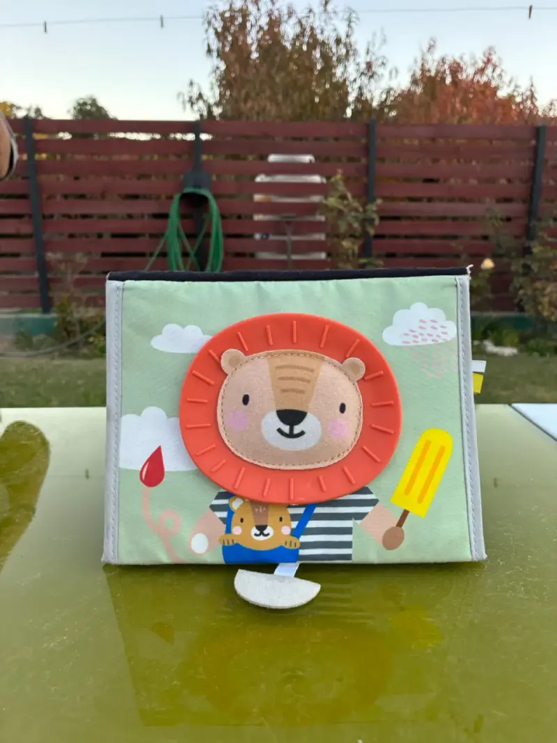 Libro de tela para bebé con diferentes diseños - 1
