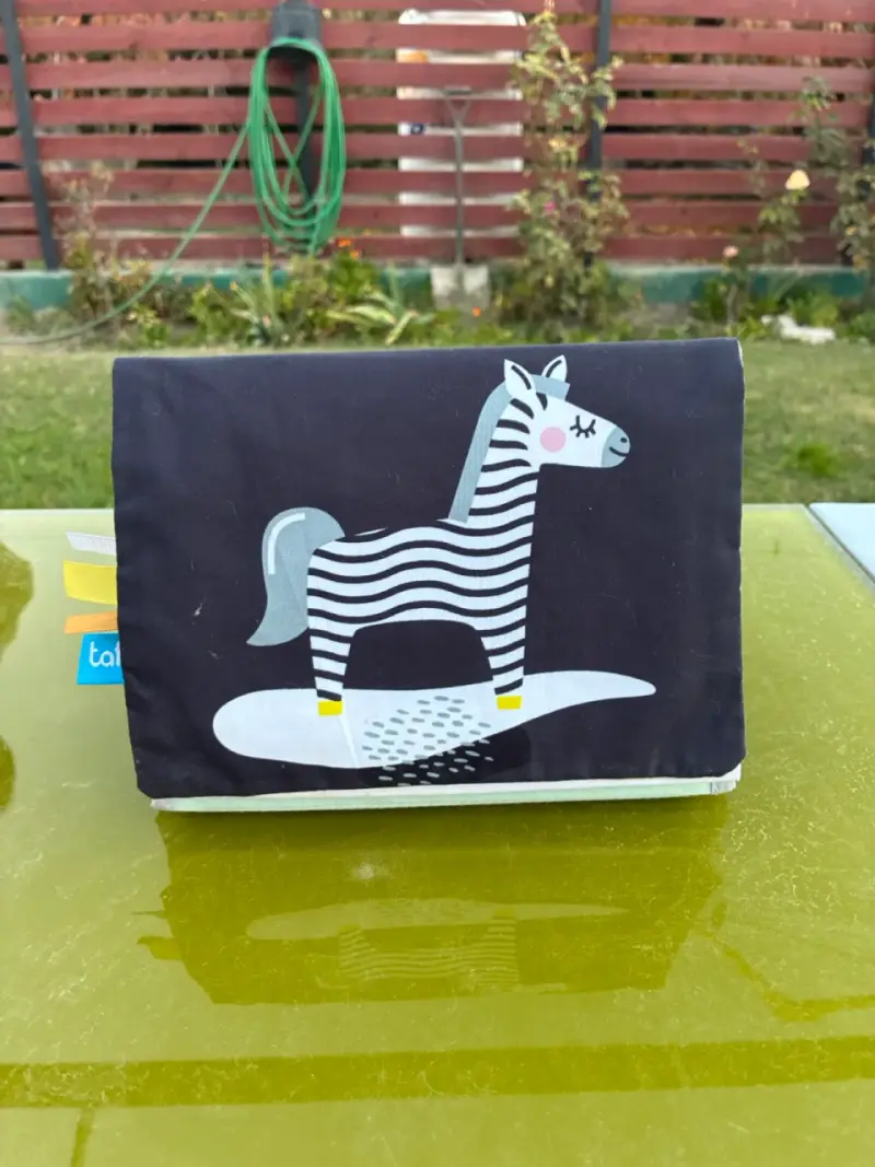 Libro de tela para bebé con diferentes diseños - 5