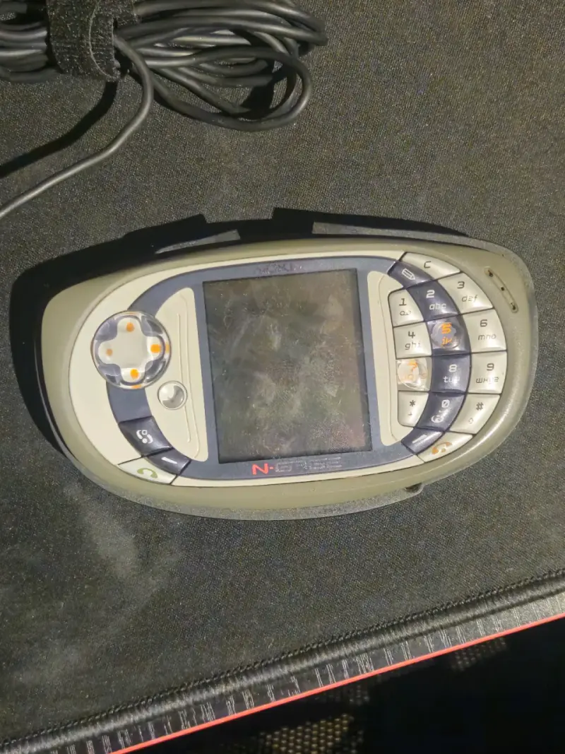 Nokia N-Gage QD con cargador original - 2