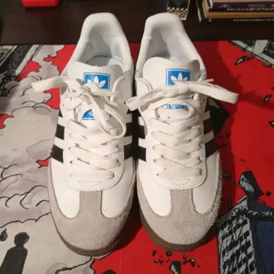 Zapatillas Adidas Samba blancas y negras - miniatura 1